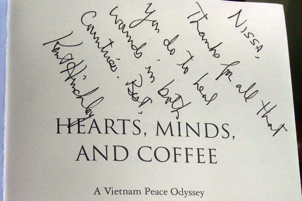 hearts minds coffee inscription