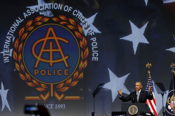 944151_1_USA-OBAMA-Police_standard